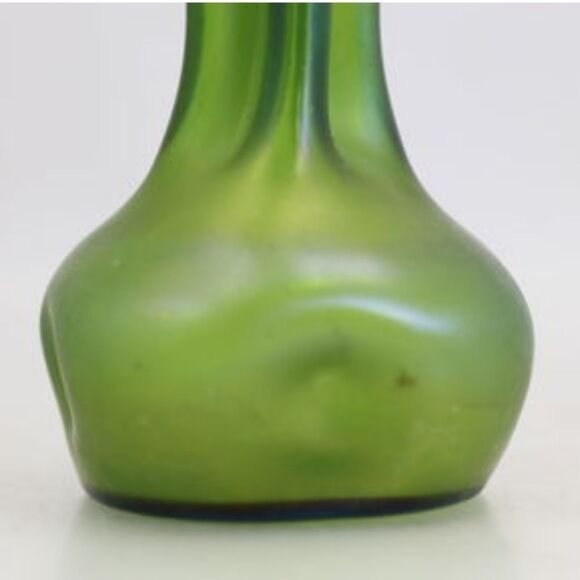 Antique Loetz Austrian Green Art  Glass Unique Deco 20s Vase 6.6 Inch - Picture 9 of 12